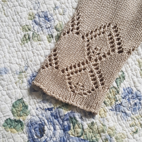 Knit Cropped Cardigan - Picture 3 of 4